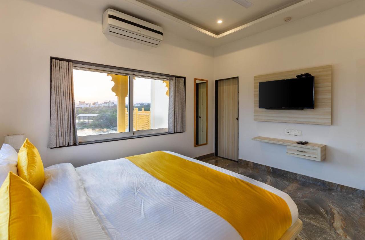 Haveli Jai Durga At Pichola Lake Hotel Удайпур Екстериор снимка
