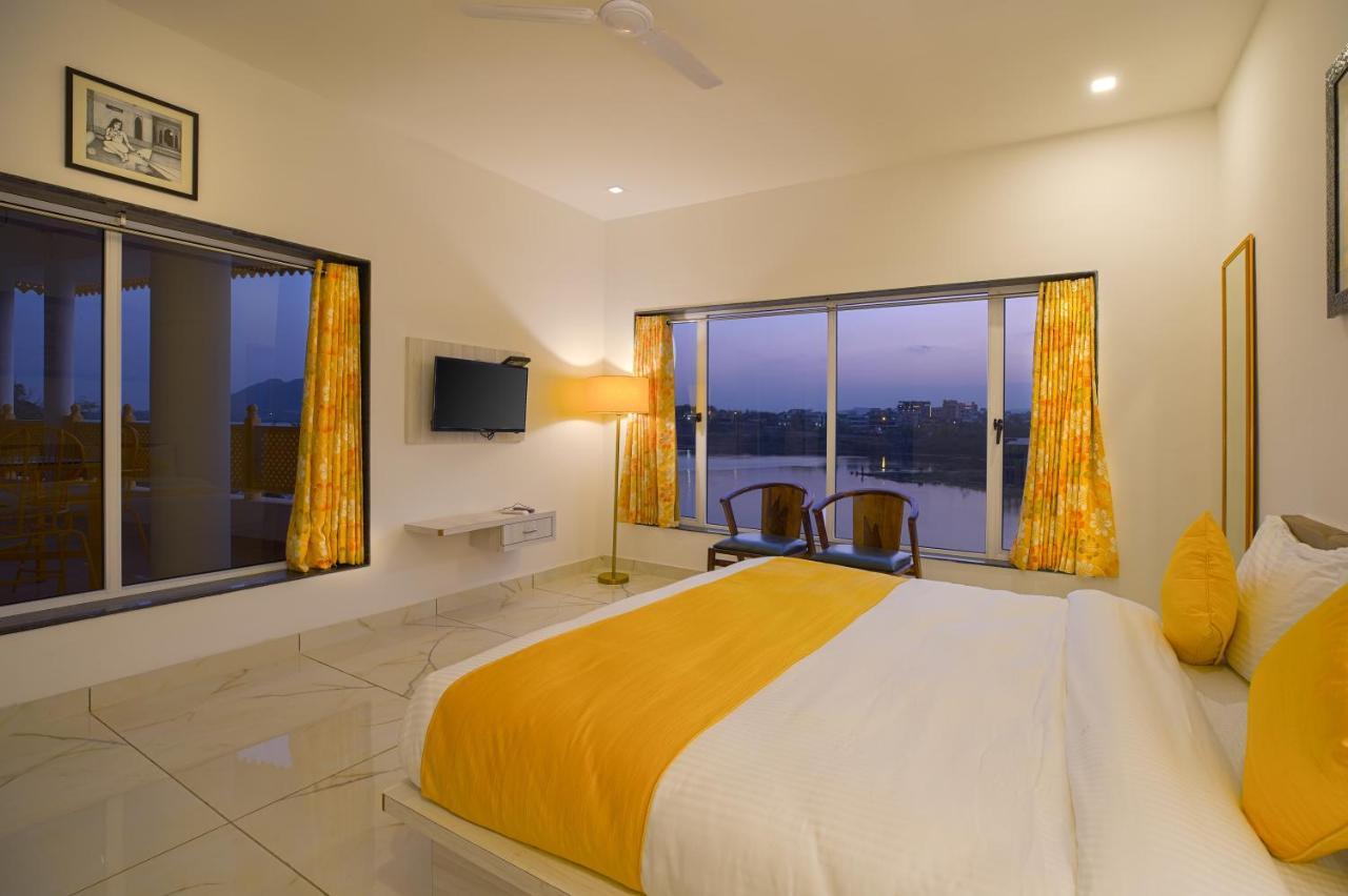 Haveli Jai Durga At Pichola Lake Hotel Удайпур Екстериор снимка