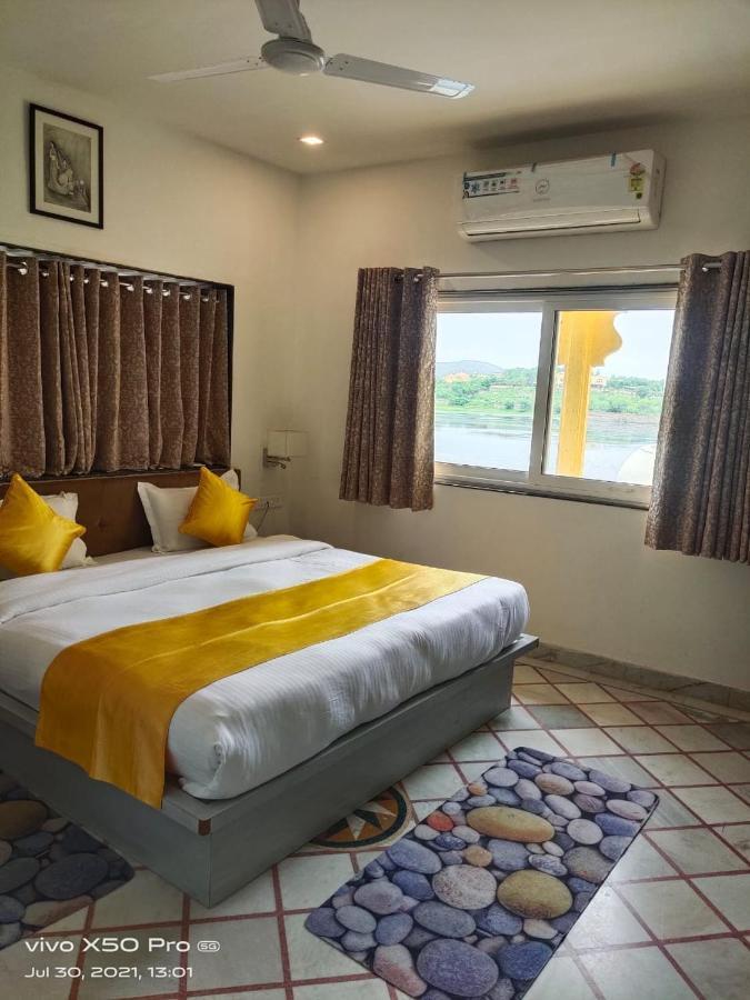 Haveli Jai Durga At Pichola Lake Hotel Удайпур Екстериор снимка